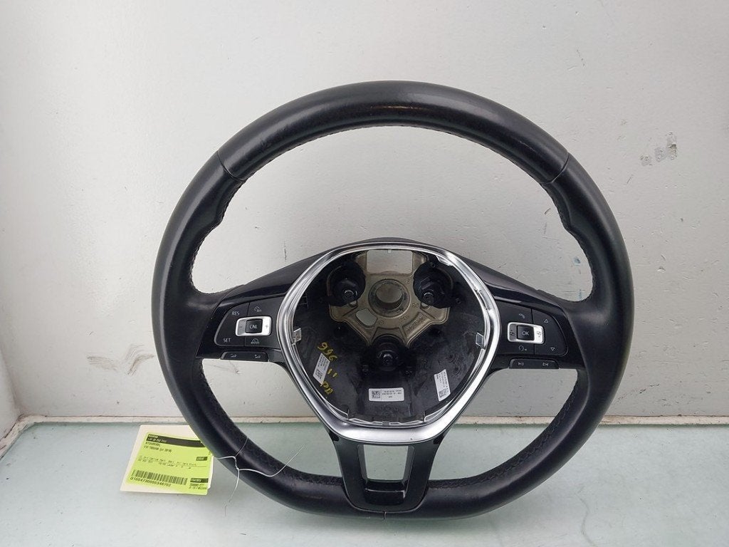 VOLANT DIRECTION Volkswagen Tiguan (AD1) (01-2016/04-2024), Dhr. J. Ham, Volkswagen, Administratie@autoham.nl, Utilisé