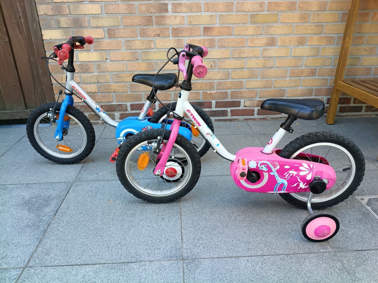 twee fietsjes 14 inch met afneembare steunwieltjes, Vélos & Vélomoteurs, Vélos | Vélos pour enfant, Enlèvement