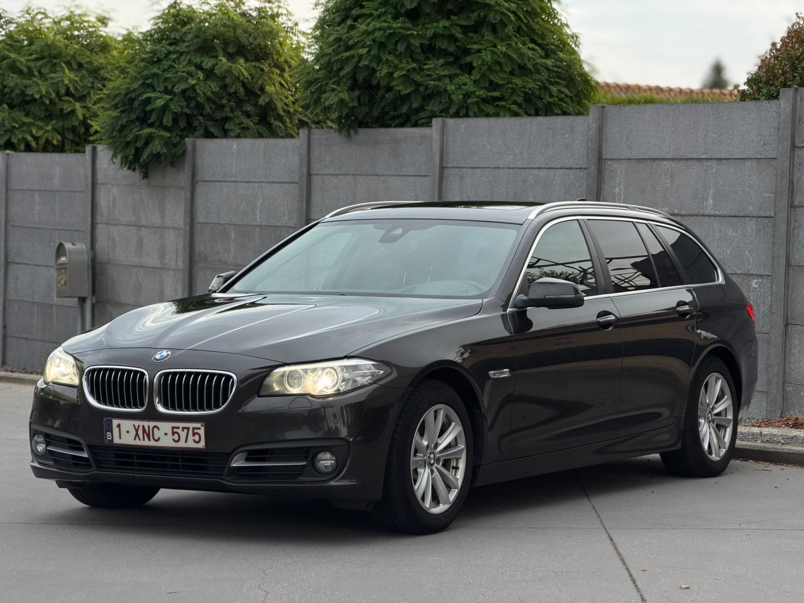 BMW F11 luxury line - euro 6 - automaat - camera - pano, Automaat, Leder, Particulier, Te koop