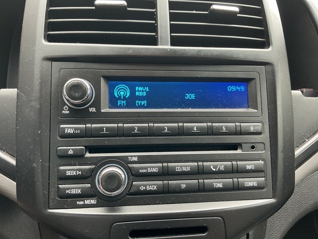 RADIO Chevrolet USA Aveo (300) (|95127247|), Gebruikt, Chevrolet, General Motors Germany GmbH, Chevrolet.europe@gm.com