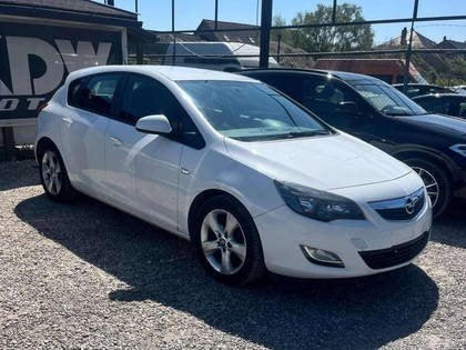 Opel Astra  //  1.4i Essentia  //  2011  //  77.00Km !, Achat, Boîte manuelle, Entretenue par le concessionnaire, Particulier