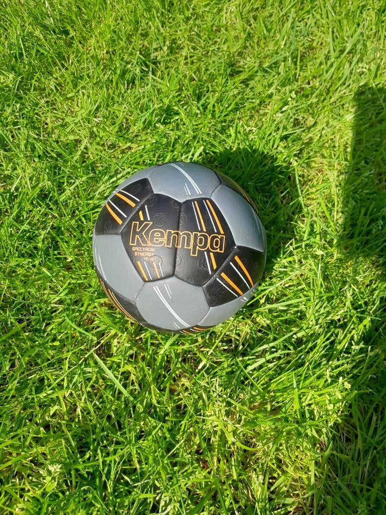 Kempa handbal, Sport en Fitness, Handbal, Ophalen