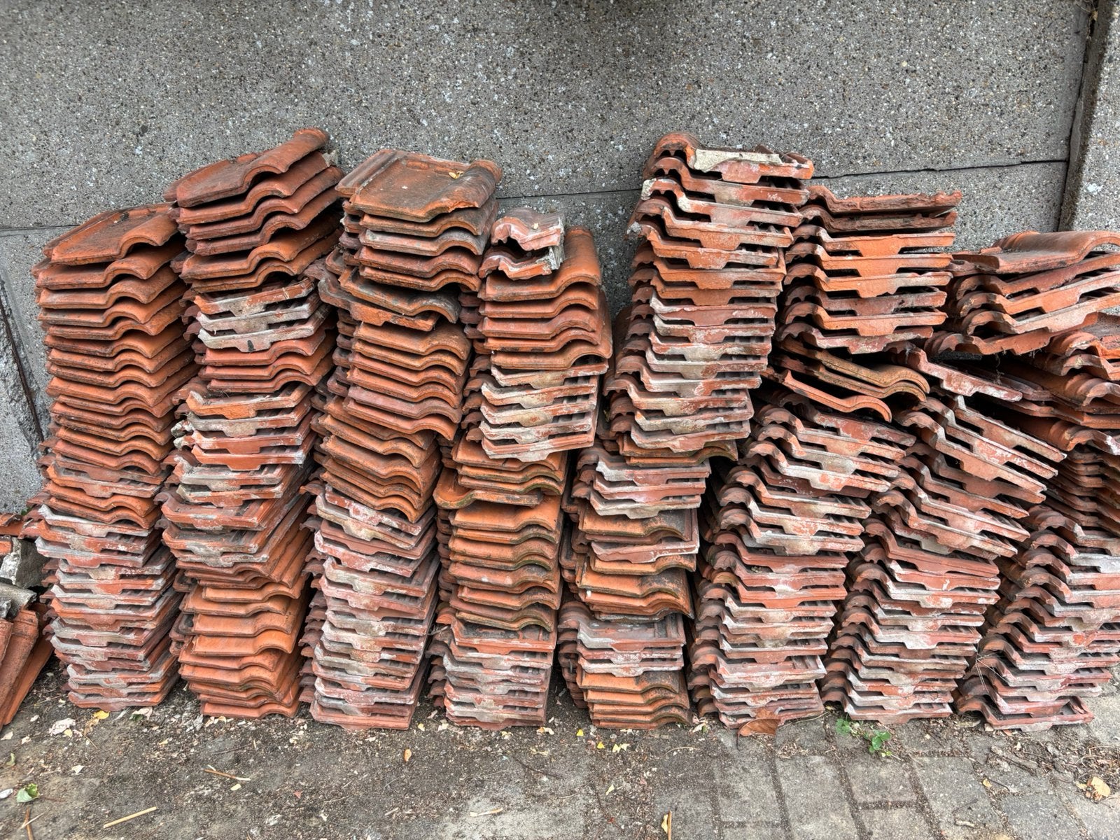 Dakpannen Pottelberg dubbele sluiting  - ca. 255 stuks, Ophalen, Zo goed als nieuw, Dakpannen