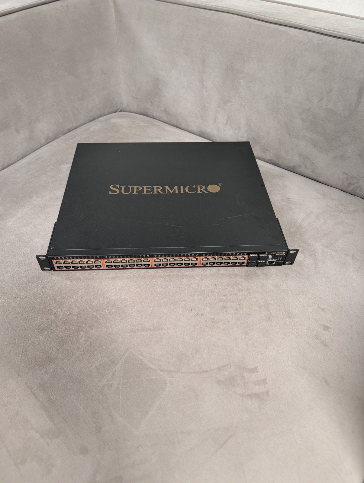 48 poort PoE++ switch Supermicro, Informatique & Logiciels, Enlèvement