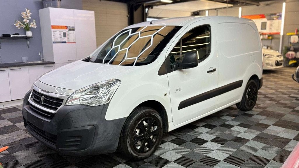 Peugeot Partner 1.6 Hdi bj. 2016 Euro 6, 4 deurs, Gebruikt, 1600 cc, Wit