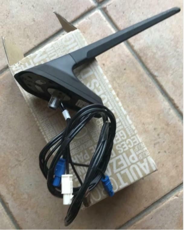 Antenne Dacia - Renault FM/DAB+/GPS/S.O.S E-Call, Autos : Pièces & Accessoires, Moteurs & Accessoires, Renault, Dacia, Neuf, Enlèvement ou Envoi