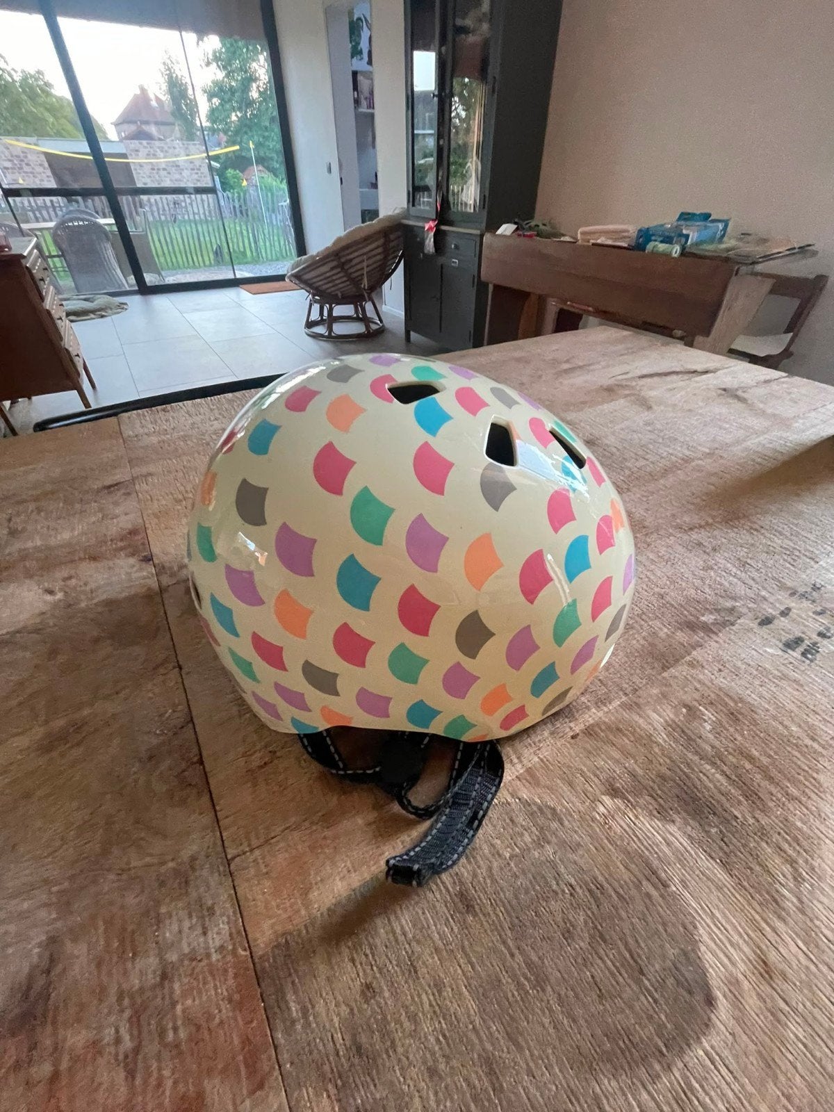 Kinder fietshelm nutcase, Fietsen en Brommers, Jongen of Meisje, Zo goed als nieuw, Nutcase, Ophalen
