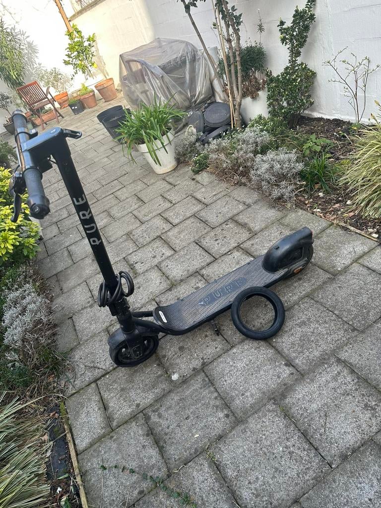 E step PURE air 3 pro, Fietsen en Brommers, Ophalen, Gebruikt, Elektrische step (E-scooter)