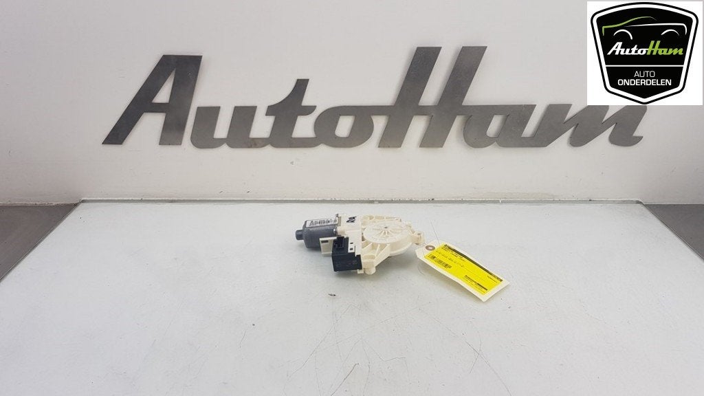 MOTEUR LEVE VITRE ELECTRIQUE Laguna III (BT) (|827300001R|), Utilisé, Renault