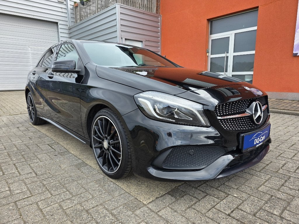 Mercedes-Benz A-Klasse - AMG-Line, Voorwielaandrijving, 4 cilinders, Zwart, Bedrijf