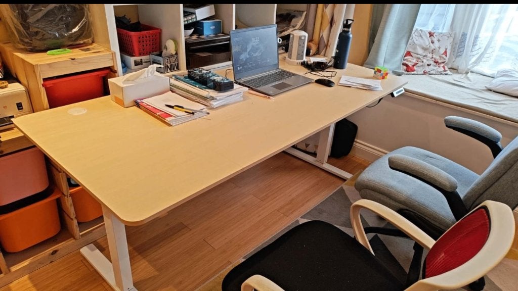 Bureau assis-debout réglable électriquement – Je déménage.., Maison & Meubles, Envoi, Électrique, Bureau assis-debout