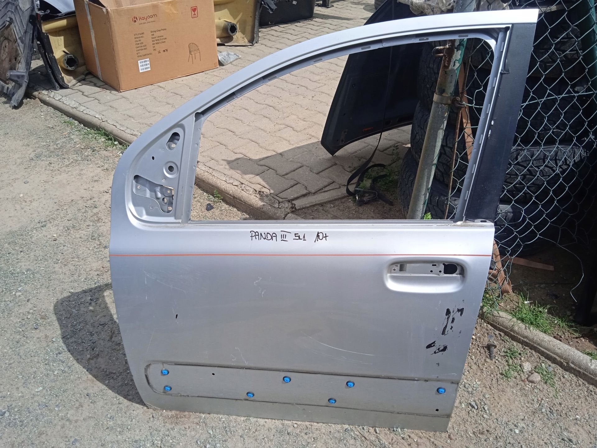 Liens Fiat Panda III Portier, Stellantis Europe S.p.A., Info@stellantis.com, Utilisé, Corso Giovanni Agnelli 200
10135  Turin, IT