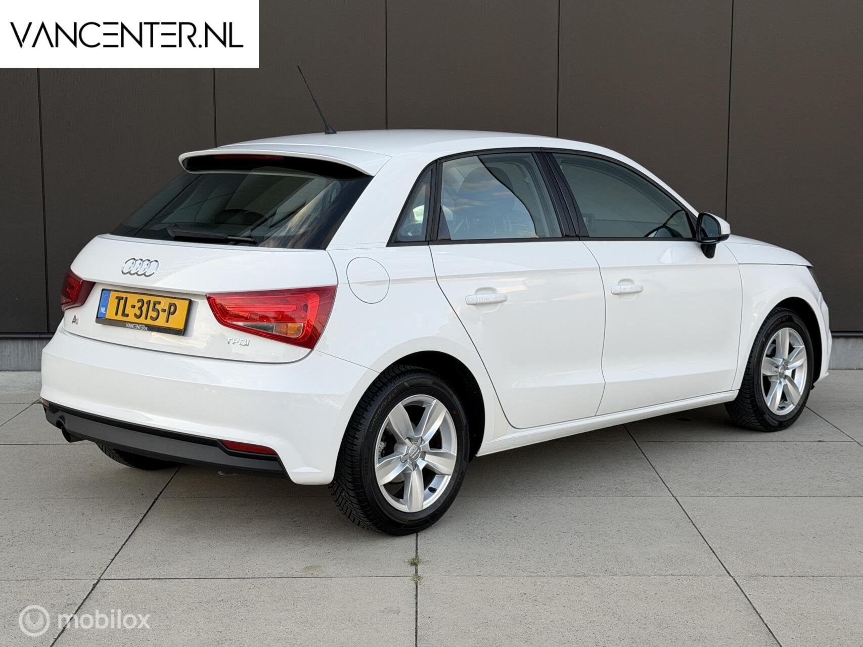 Audi A1 Sportback 1.0 TFSI 95PK Airco Cruise Navigatie Wit, Autos, Achat, A1, Euro 6, Entreprise