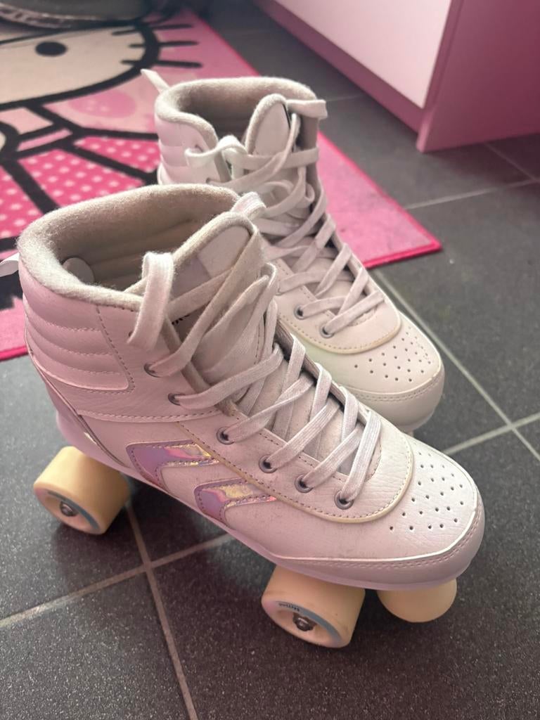 Patins à roulettes pour filles taille 38, Enlèvement, Comme neuf