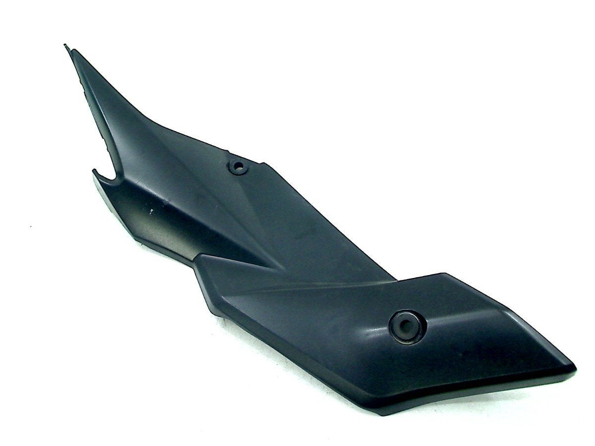 BUDDYPANEEL RECHTS Suzuki GSR 750 2011-2016 (GSR 750), Motoren, Dhr. S. di Majo, Gebruikt, Info@cama-motorparts.nl, P.J. Troelstraweg 8 8
3144 CX  MAASSLUIS, NL