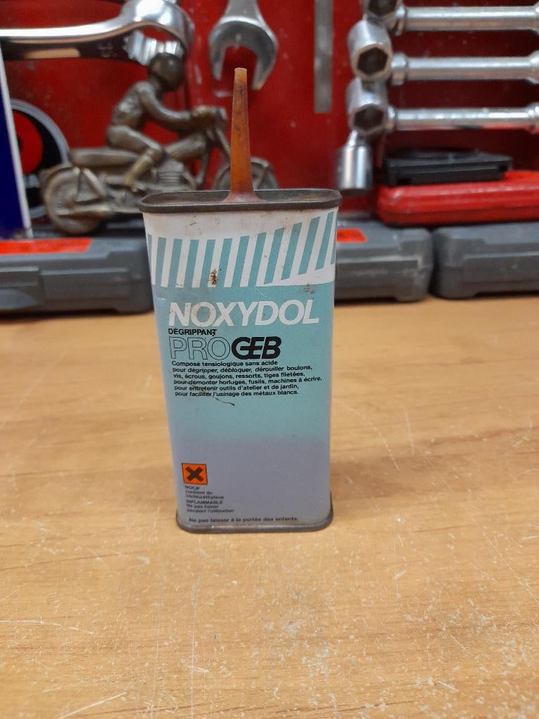 ancienne burette huile vide geb pro noxydol, Envoi, Utilisé, Autres types