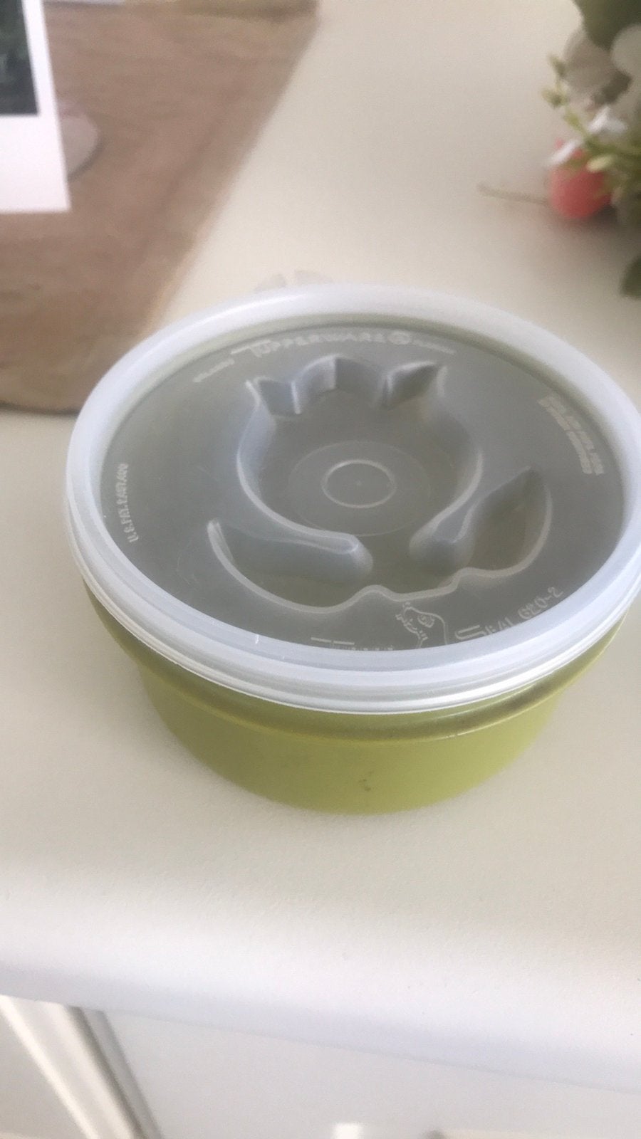 Potje Tupperware met bloemvormdeksel, Huis en Inrichting, Keuken | Tupperware, Ophalen of Verzenden, Zo goed als nieuw