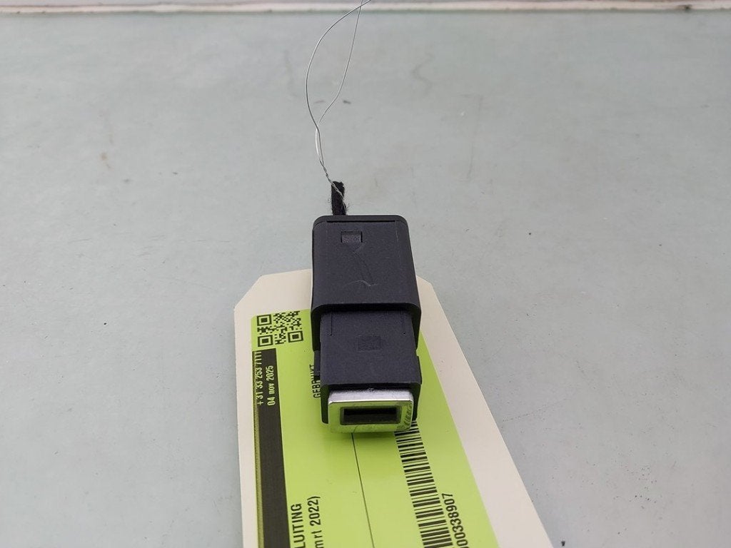 AUX/USB POORT Opel Mokka (|98217039DX|9824334377|), Gebruikt, Opel, Opel Automobile GmbH, Kontakt-opel@opel.com