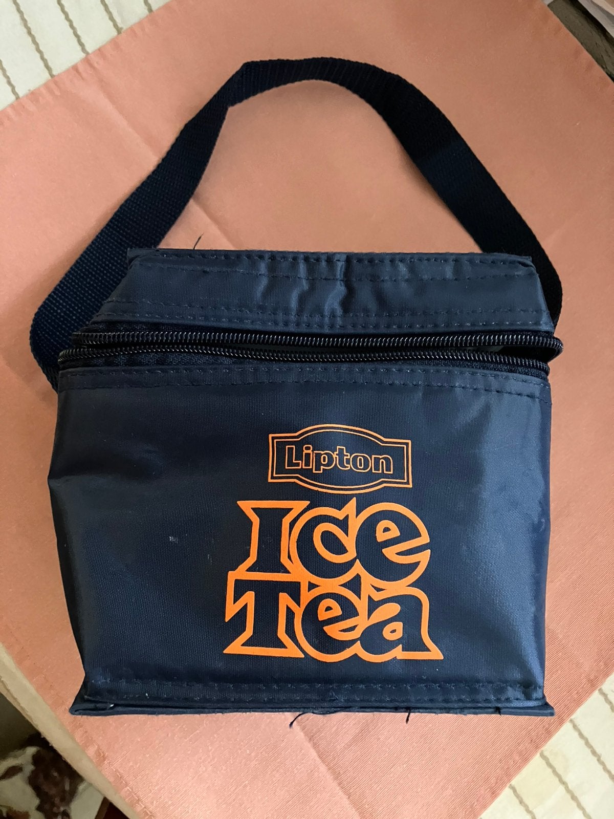 Lipton Ice Tea - Koeltas met riem - koelzak 4 blikjes NIEUW, Ophalen of Verzenden, Nieuw, Koeltas, Koelelement