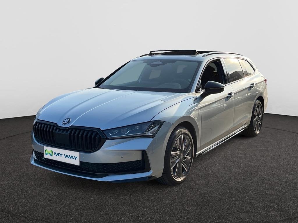 Skoda Superb Combi PHEV Superb Combi Sportline 1,5 TSI iV 11, Auto's, Automaat, Lederen bekleding, Break, Hybride Elektrisch/Benzine