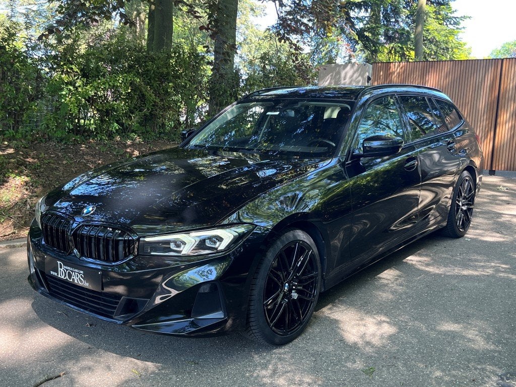 BMW 318 Facelift-Led-Curved Scherm-Leder-BT-Pbc-19", Automaat, 1998 cc, Achterwielaandrijving, Gebruikt