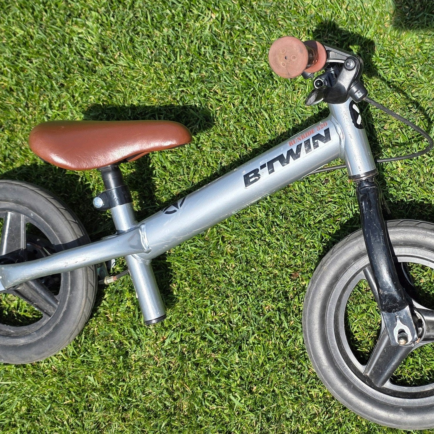 Loopfiets B'TWIN, Fietsen en Brommers, Ophalen, Gebruikt, Velgrem