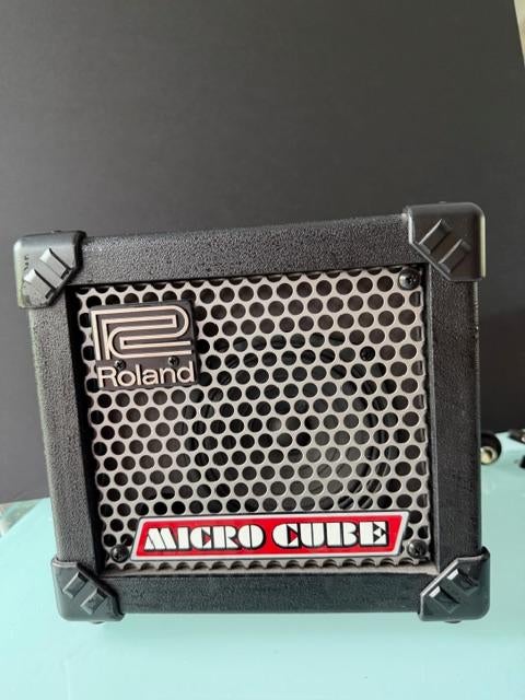 gitaar versterker Roland, Muziek en Instrumenten, Versterkers | Bas en Gitaar, Ophalen, Zo goed als nieuw, Gitaar, Minder dan 50 watt