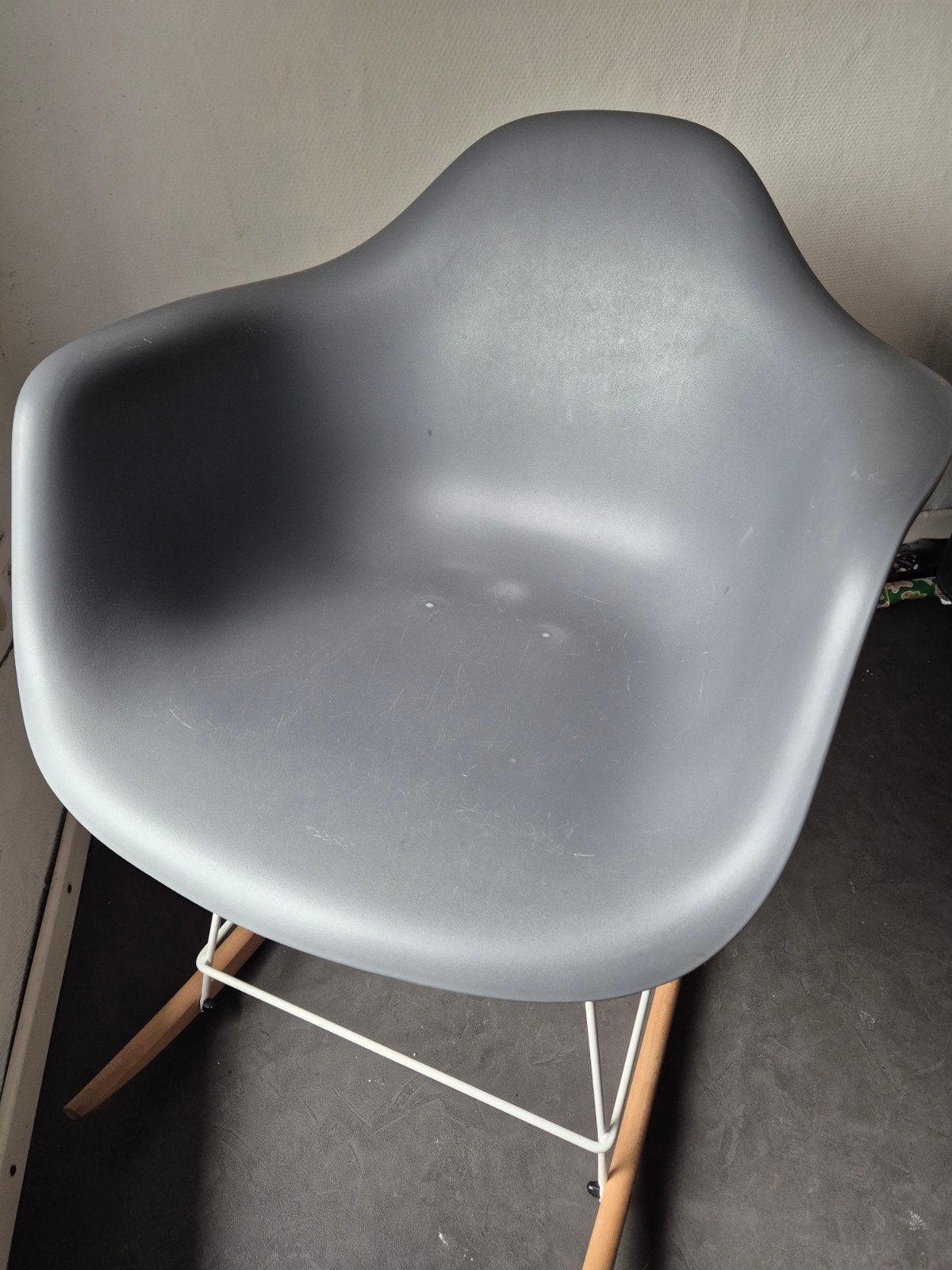 chaise à bascule, Maison & Meubles, Gris, Enlèvement, Utilisé, Autres matériaux