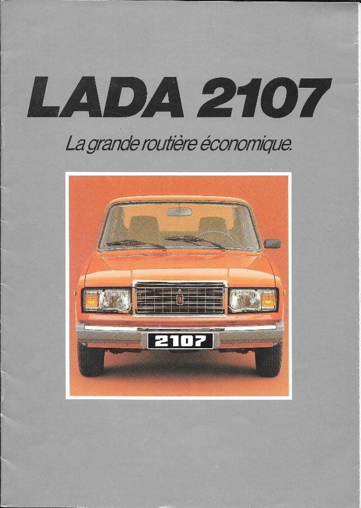 CHARGE 2014 ET 2017, Livres, Autos | Brochures & Magazines, Comme neuf, Enlèvement ou Envoi