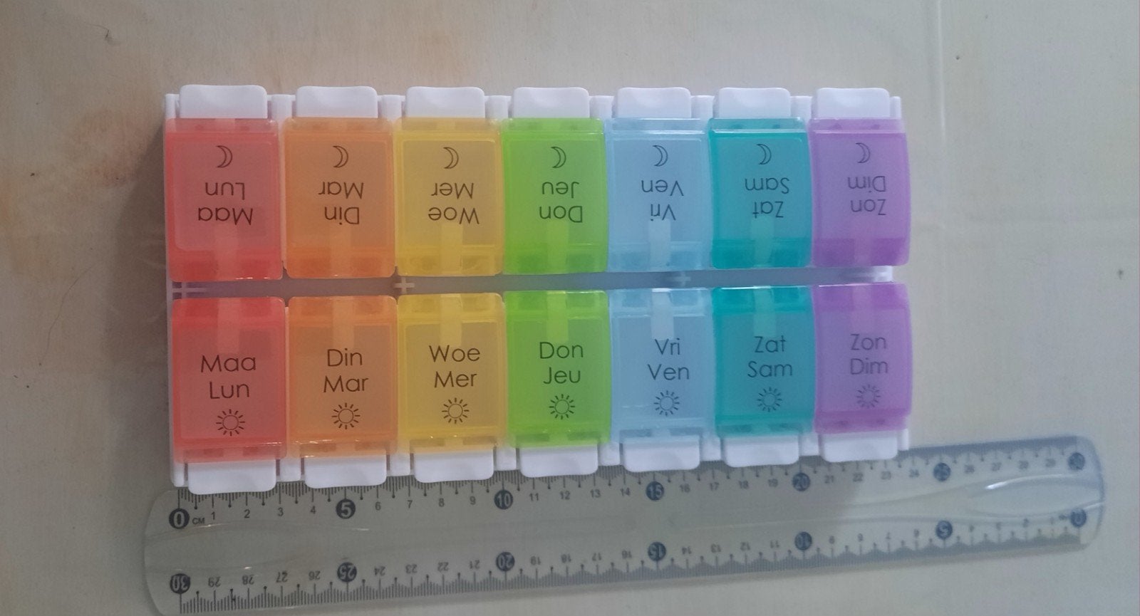 boîte à pilules et boîte à médicaments 2 x du lundi au diman, Enlèvement ou Envoi, Comme neuf