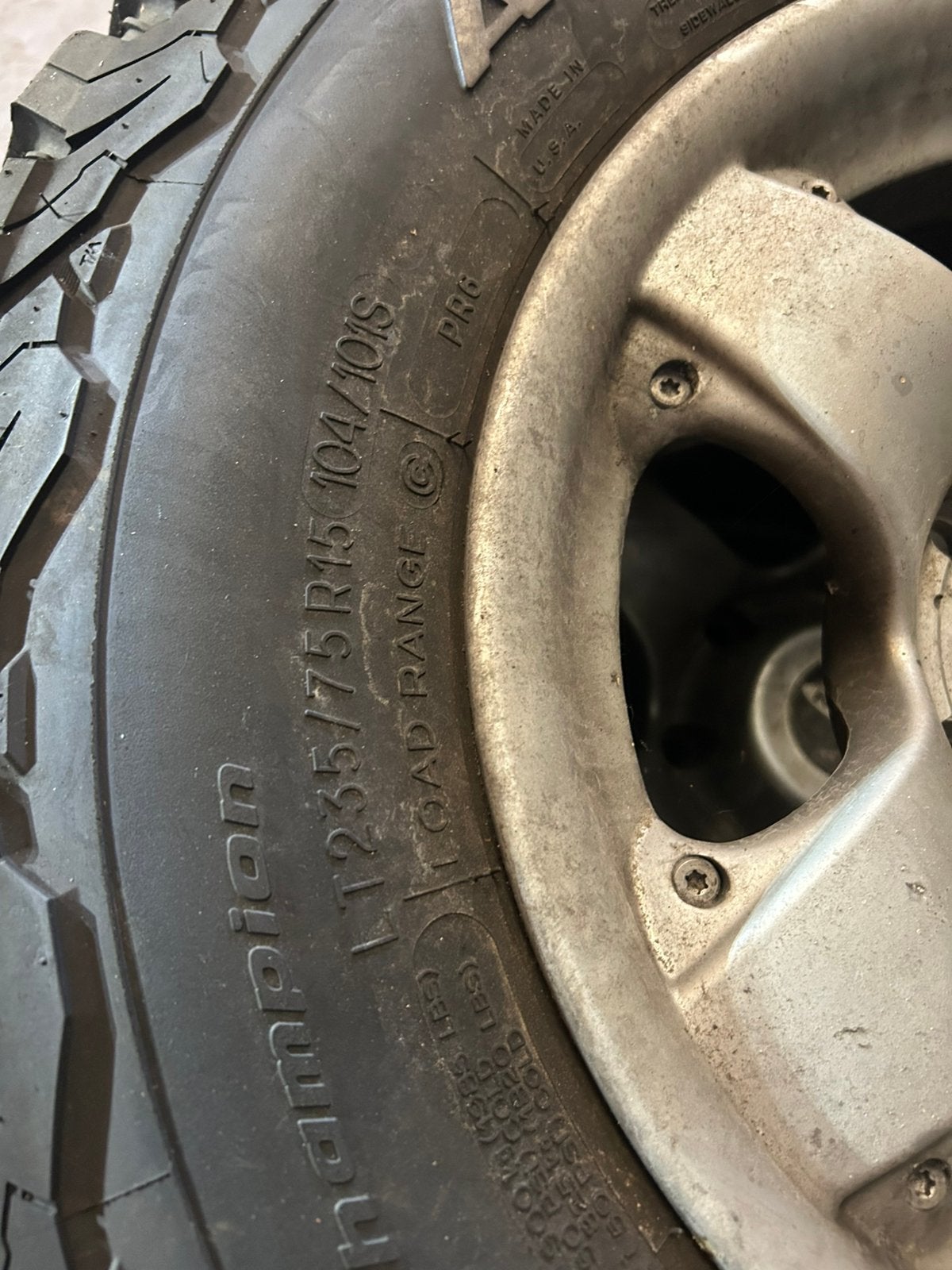 All terrain Banden met velg, Ophalen, Gebruikt