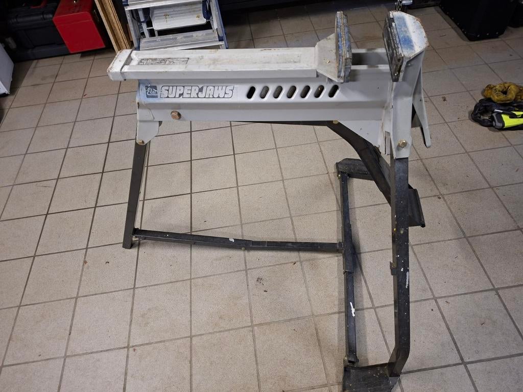 Elu Superjaws klem/ zaagklem/ werkbank, Ophalen