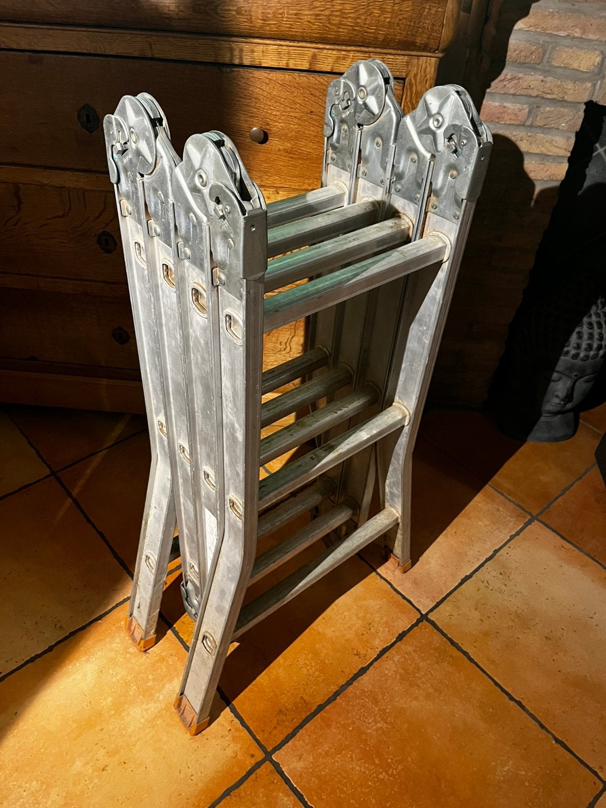 Échelle pliante, Bricolage & Construction, Enlèvement, Comme neuf, Échelle