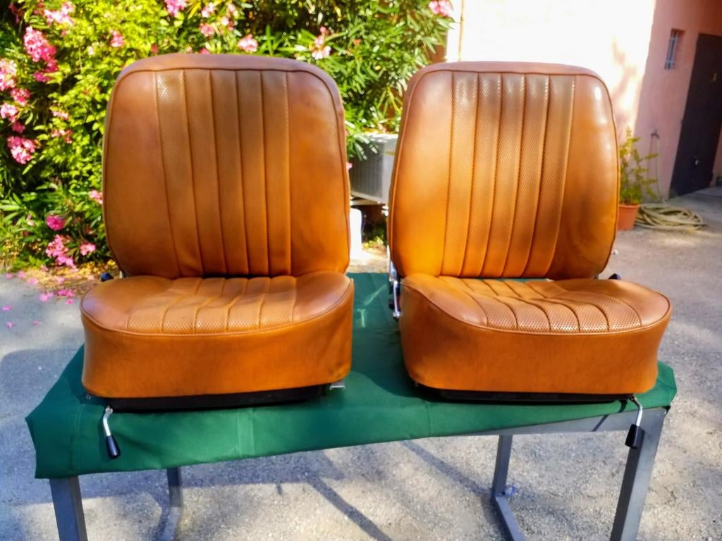 Een set originele Recaro-stoelen in uitstekende algehele sta, Ophalen