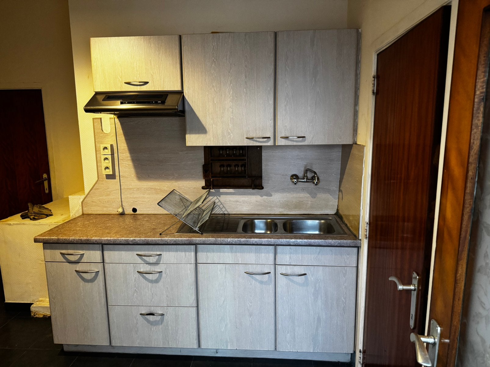 Keuken met dubbele spoelbak, Huis en Inrichting, Ophalen, Gebruikt, Enkelwandige keuken, Hout
