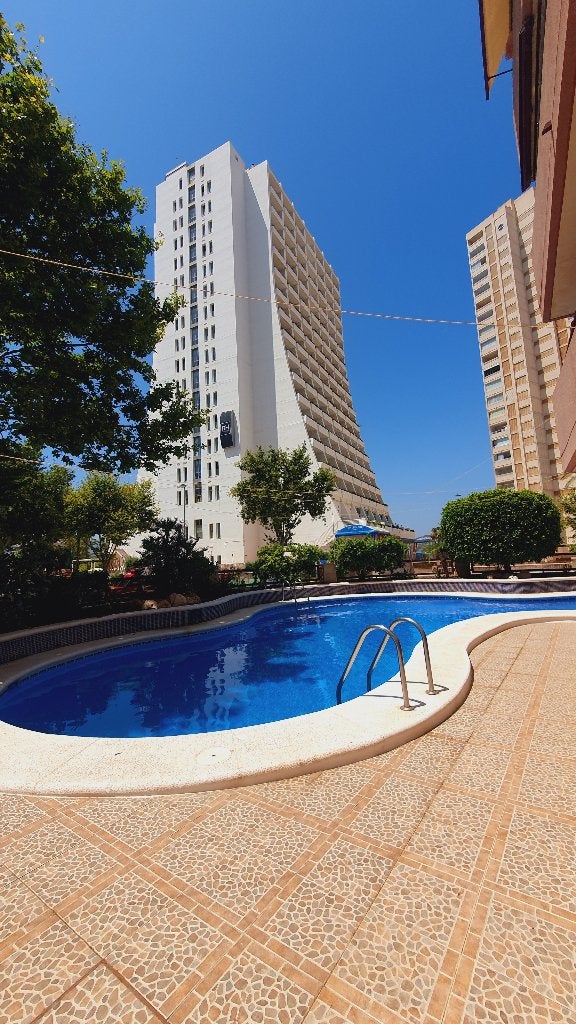 TE HUUR, Calpe, ruim app., 2-4 pers., 1 slpk., groot terras, Vakantie, Wasmachine, Aan zee, Costa Blanca, Appartement