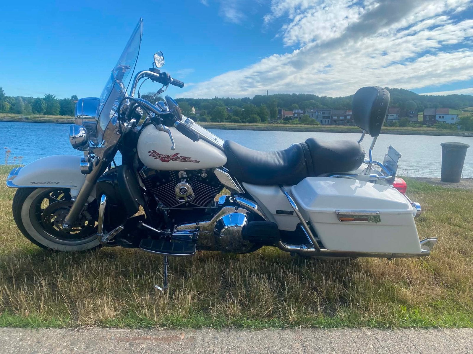 2001 Harley Davidson Road King 1449 cc flhr (carburateur), Handvatverwarming, 2 cilinders, Occasion, Motorrijbewijs A