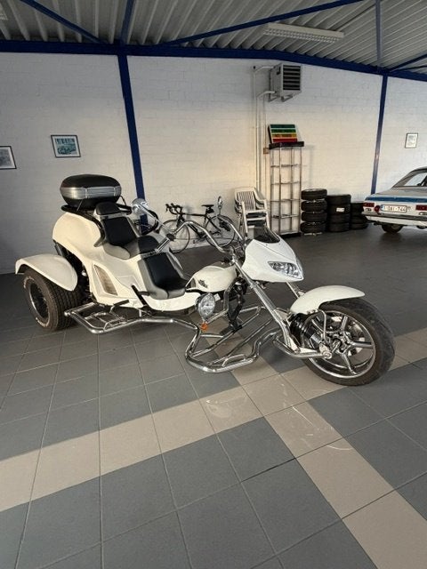 Boom Trike, 2 cilinders, 839 cc, Meer dan 35 kW