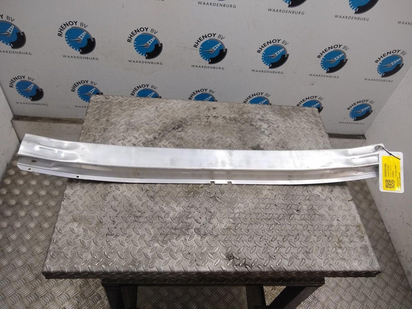 OPEL CORSA VOORBUMPER BALK 2010, Auto-onderdelen, Ophalen of Verzenden, Gebruikt, ARN erkend
