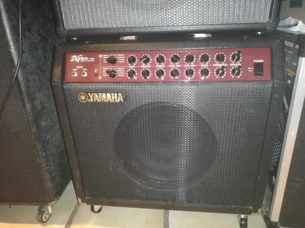 Amplificateur de guitare Prof. Yamaha DG112, Musique & Instruments, Enlèvement ou Envoi