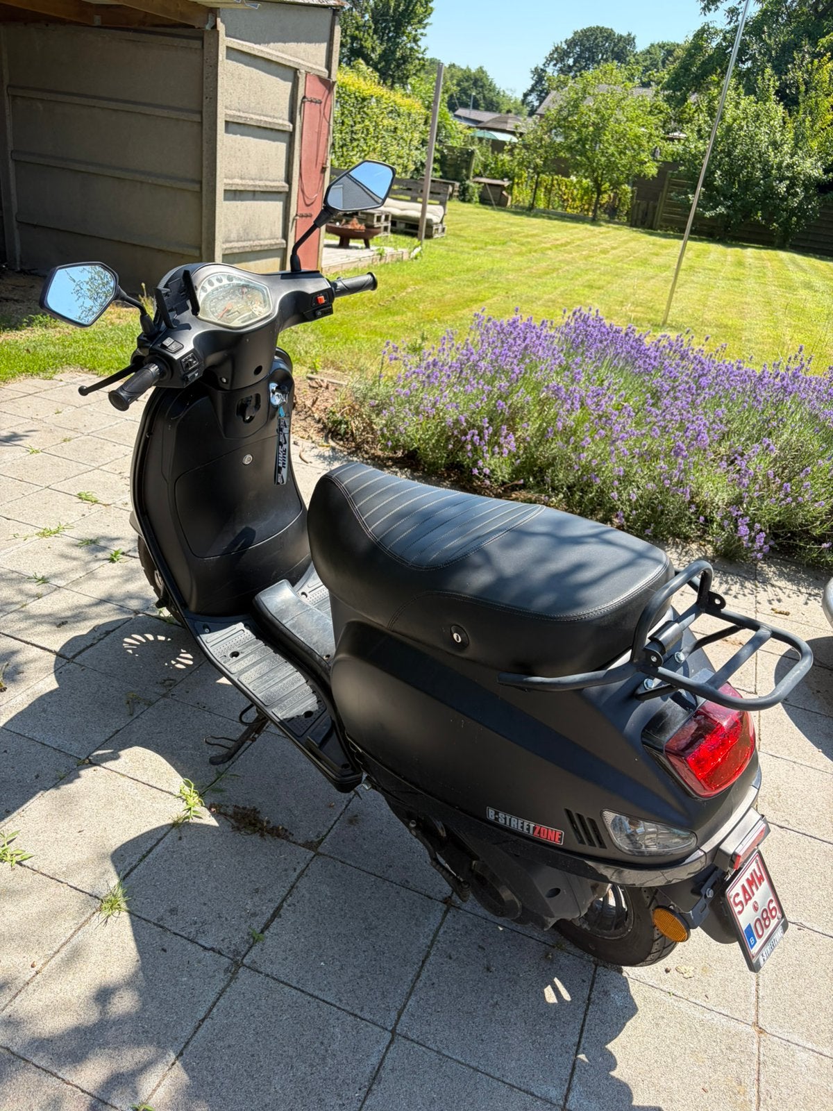 gts toscana scooter a klasse + helm, Gebruikt, Benzine, Ophalen, Overige merken
