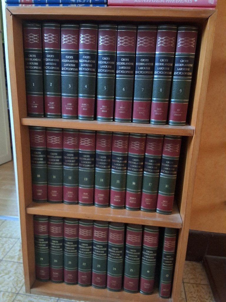 Larousse, Boeken, Encyclopedieën, Ophalen, Zo goed als nieuw, Complete serie