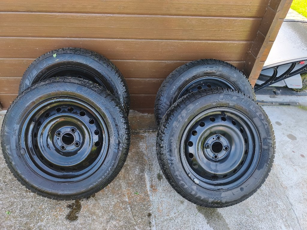 Jantes et pneus neige Clio et Sandero, 15 pouces, Pneus et Jantes, Pneus hiver, Véhicule de tourisme