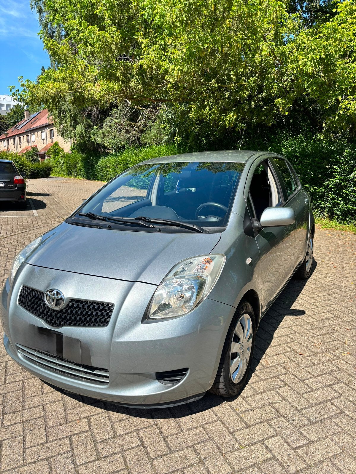 Toyota yaris 1.3 Essence Automatique 127000km CT OK, Autos, Achat, 1298 cm³, Entreprise, Noir
