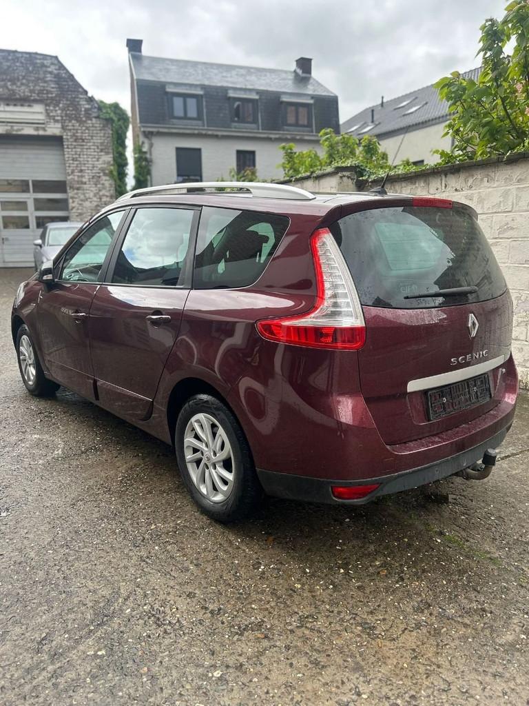 Renault Grand Scénic Limited (bj 2015), Auto's, Voorwielaandrijving, Euro 5, Stof, Zwart
