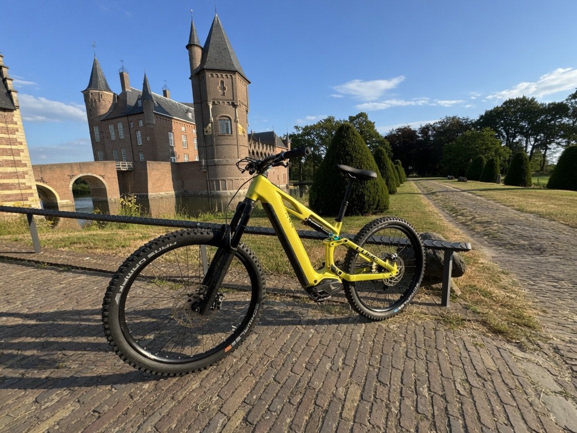 Cube Stereo Hybrid ONE44 Race 800Wh 360KM 120Nm, Fietsen en Brommers, Fully, Ophalen, Zo goed als nieuw, Trek