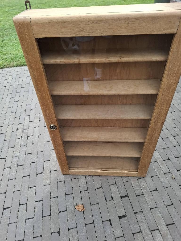 Vitrinekastje, Huis en Inrichting, Ophalen