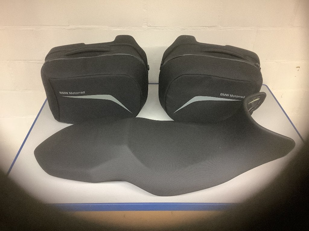 Verlaagd zadel bmw f 900 xr + 2 binnentassen, 2 cilinders, Nieuw, Motorrijbewijs A, Particulier