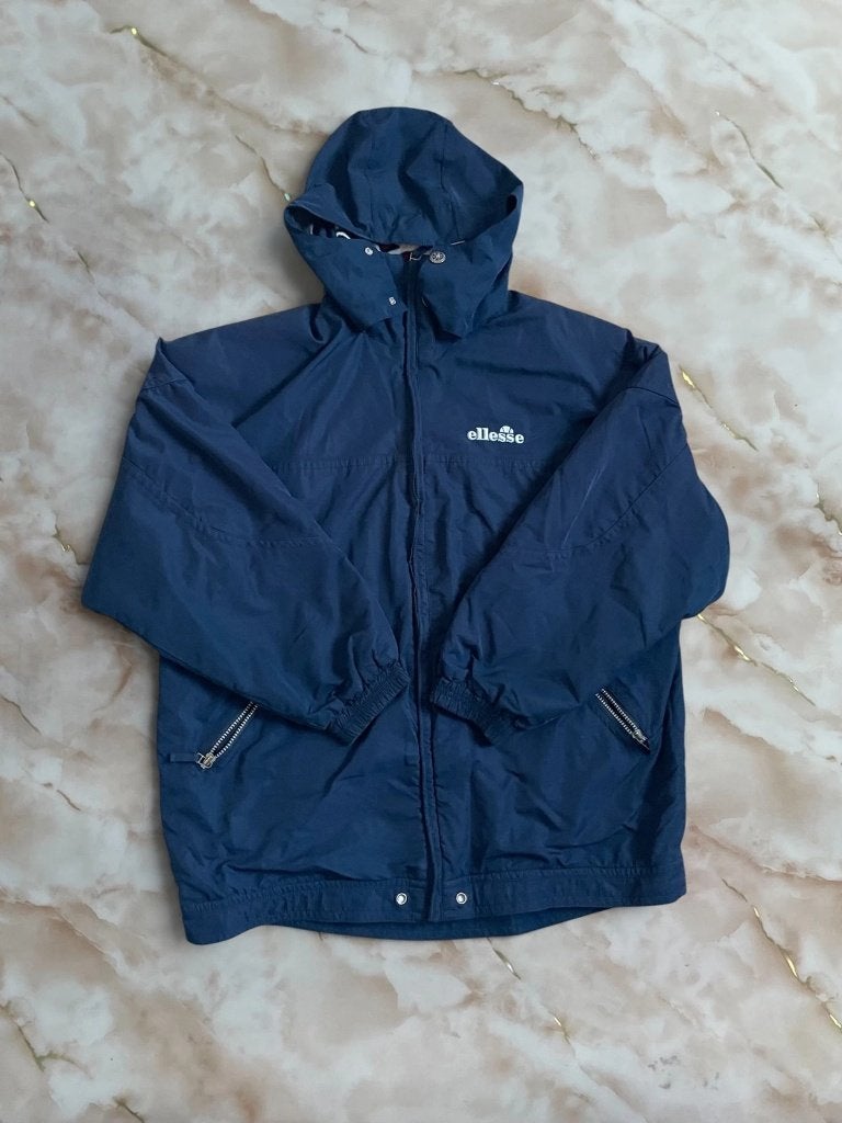 Ellesse Navy Hooded Jacket – Embroidered Back, Vêtements | Hommes, Bleu, Taille 48/50 (M), Envoi, Ellesse