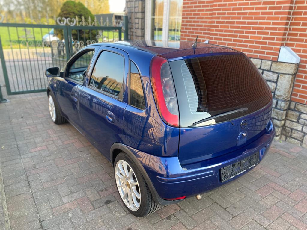 Opel corsa-c bouwjaar: 2005 1.3 diesel km:120.759, Auto's, Opel, Blauw, Bedrijf, 5 deurs, Euro 4